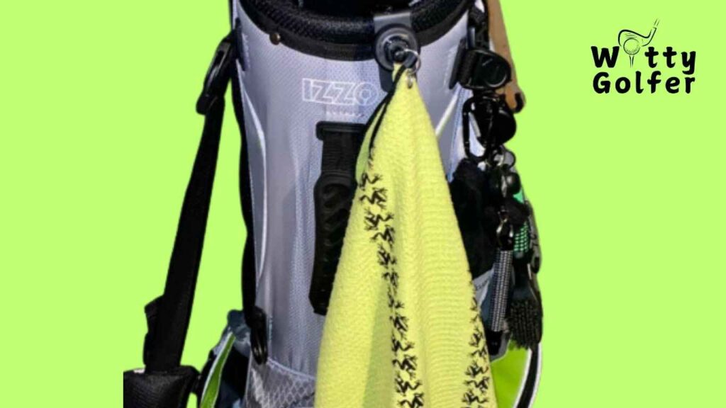 Put Towel on Golf Bag